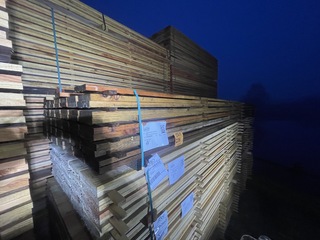 Ca. 73x Douglas planken fijnbezaagd, 25x150mm, lengte 500cm